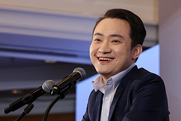 11人创造百亿神话：这家低调的加密交易所凭什么碾压Tether?
